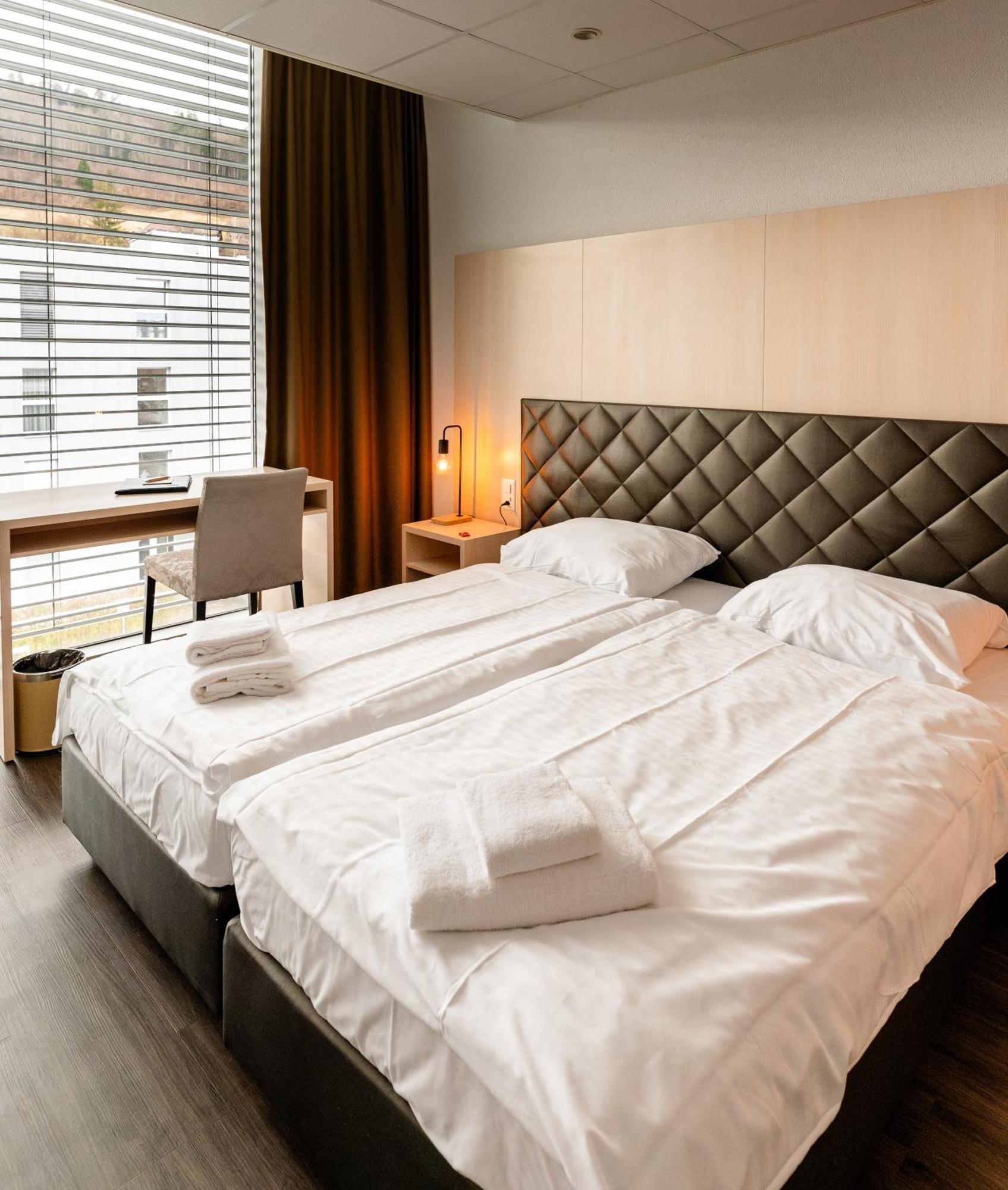 Los Lorentes Apartments Bern Airport Belp Esterno foto
