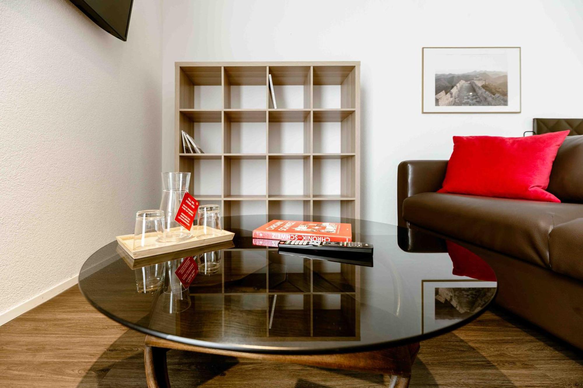 Los Lorentes Apartments Bern Airport Belp Esterno foto