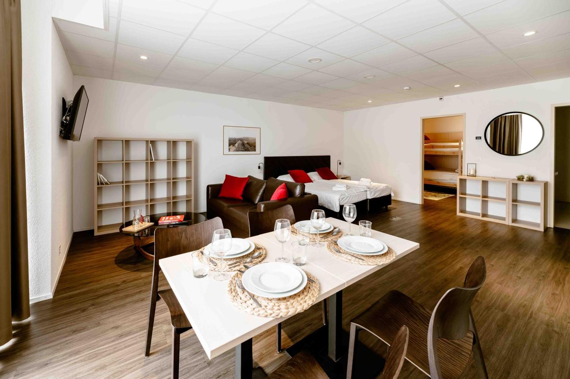 Los Lorentes Apartments Bern Airport Belp Esterno foto