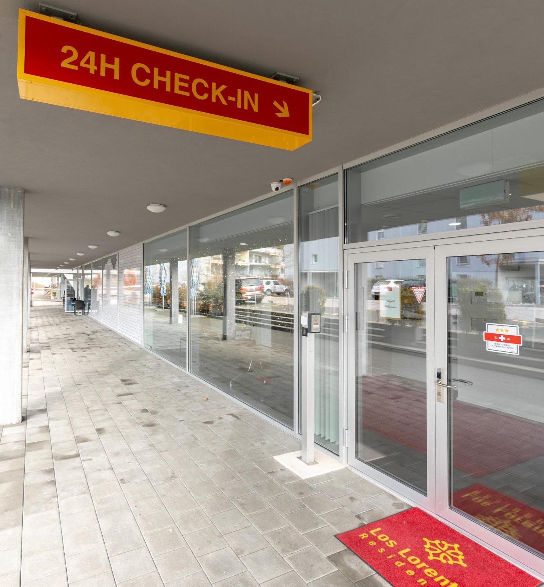 Los Lorentes Apartments Bern Airport Belp Esterno foto