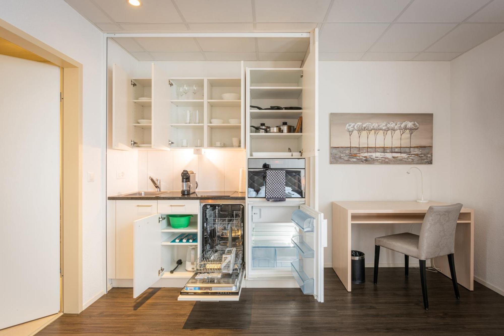 Los Lorentes Apartments Bern Airport Belp Esterno foto