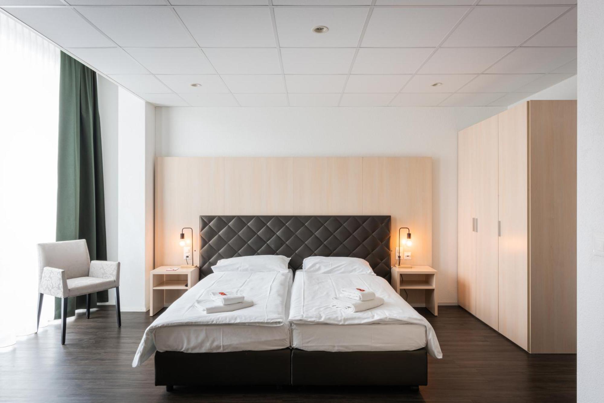 Los Lorentes Apartments Bern Airport Belp Esterno foto