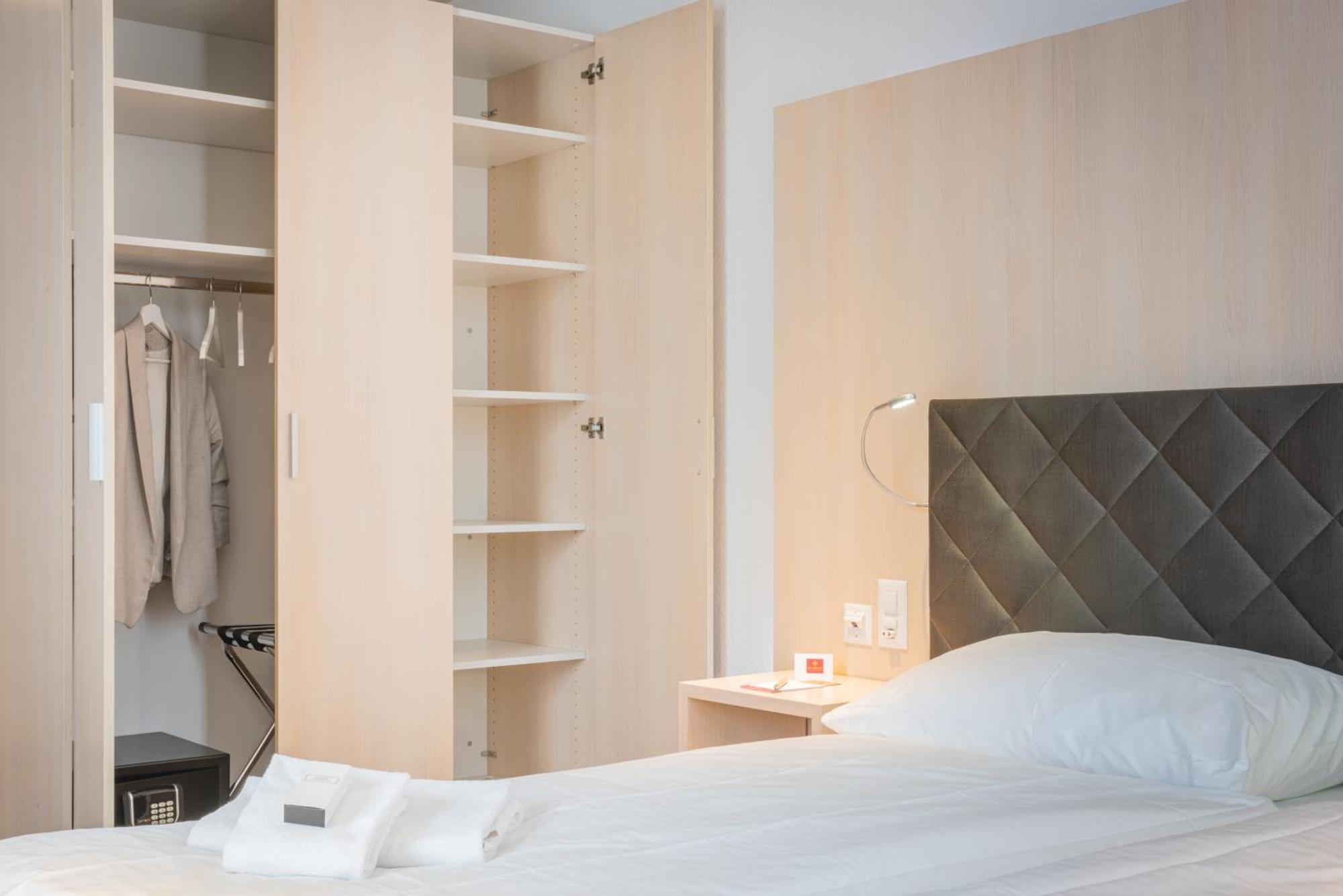 Los Lorentes Apartments Bern Airport Belp Esterno foto
